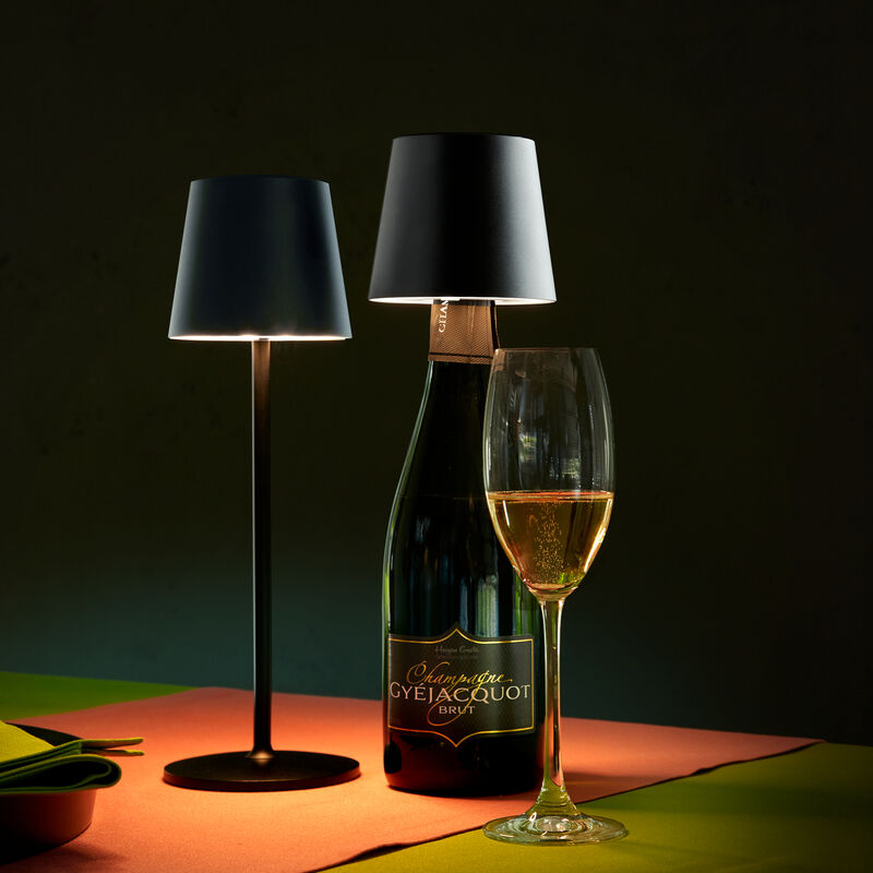 Au choix : lampe de table LED ou lampe-bouteille, rechargeable Photo 2