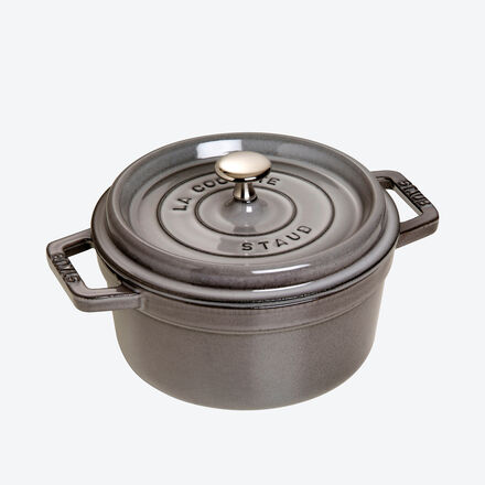 Image du produit pour 'Cocotte Staub ronde en fonte - Tradition franaise'