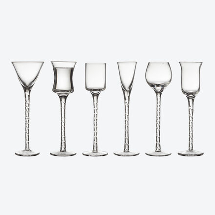 Image du produit pour 'Les verres  liqueur souffls  la bouche allient lments de style Art dco, lgance et diversit de formes'