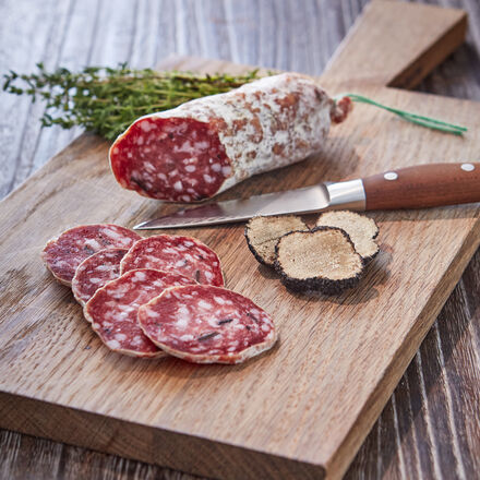 Image du produit pour 'Un merveilleux parfum de truffe aromatise l'un des meilleurs saucissons italiens'